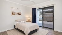 white rock-dax40345p-accommodation-l_06 - Copy