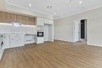 PROFESSIONAL PHOTO   LOW RES 9