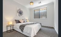 7 Elm Grove Oaklands Park Bedroom 1