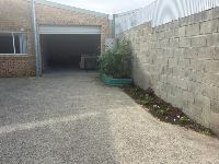 area near garage pic 2