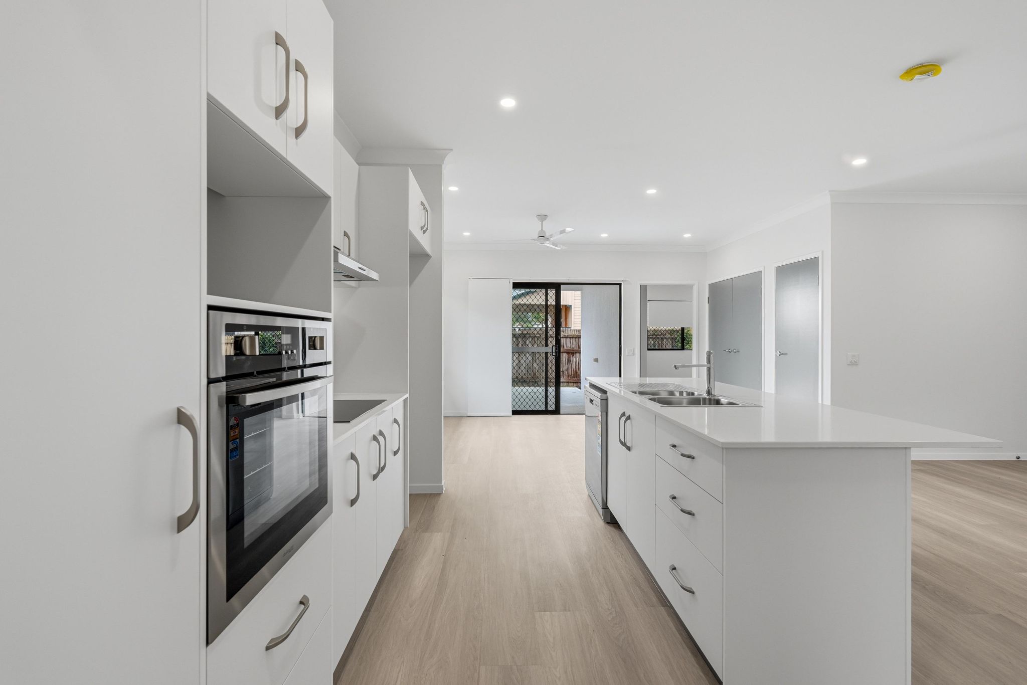 5   Cavendish St 10 - U2 Kitchen 2