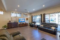 Canterbury 0322-living-room