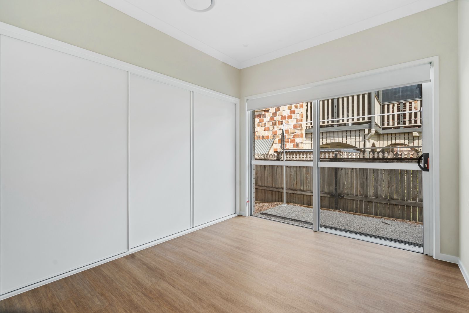 007 Open2view_ID965935-66A_Collins_Street