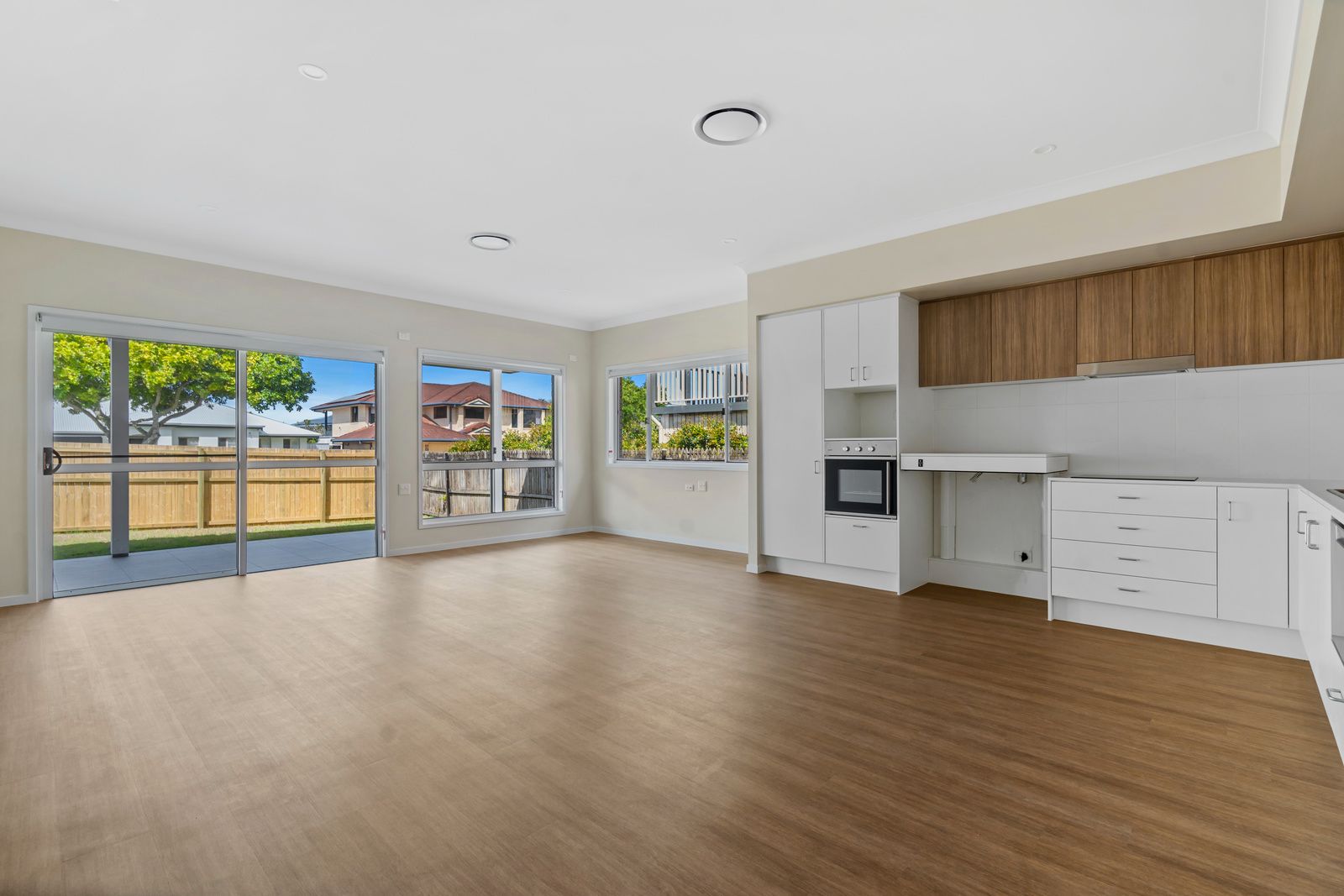 009 Open2view_ID965935-66A_Collins_Street