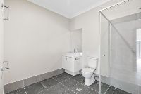 PROFESSIONAL PHOTO   LOW RES 11