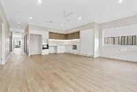 PROFESSIONAL PHOTO   LOW RES 13