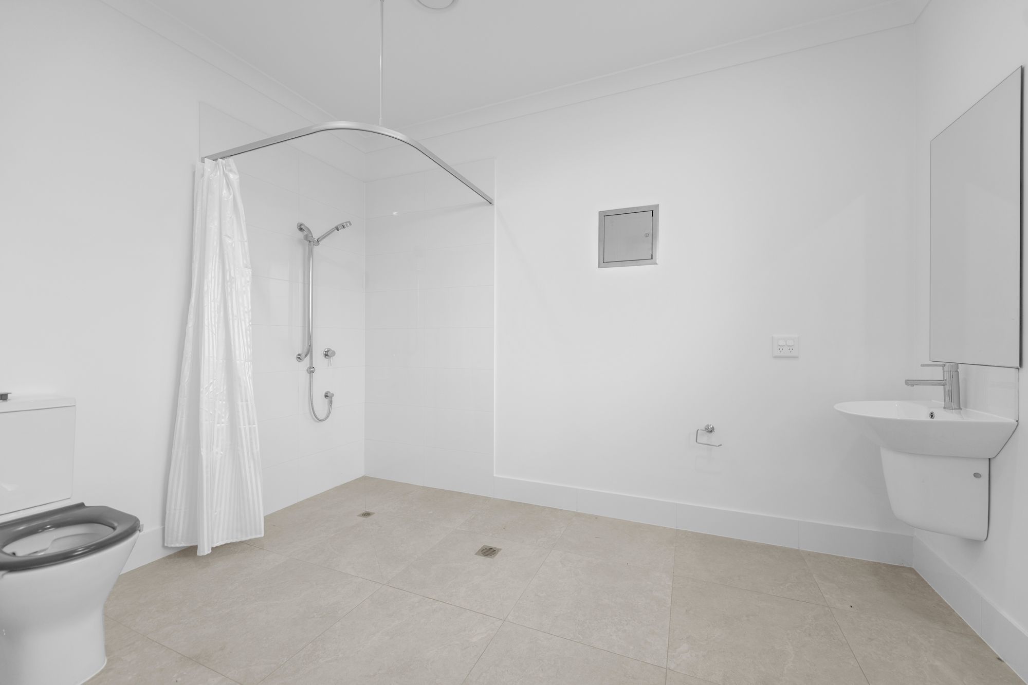 019    ROLLEY PHOTO MEDIA  -24122024