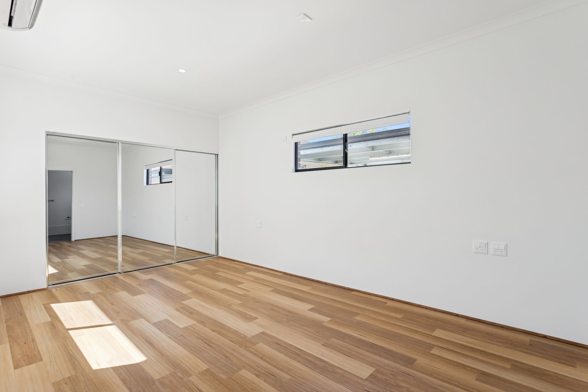 3 13 Cope St  Midland 05