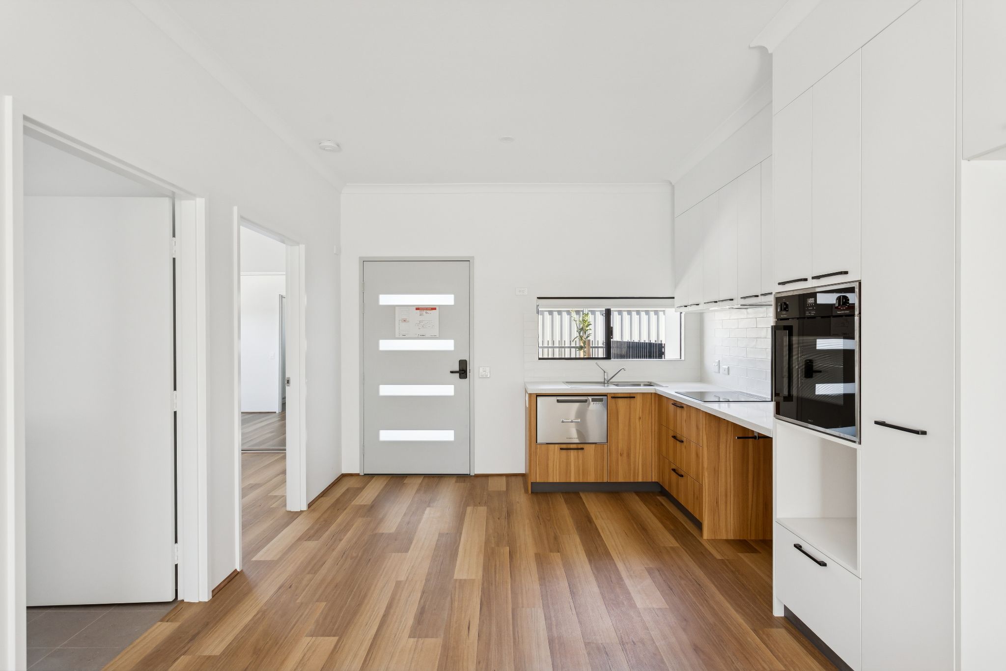 3 13 Cope St  Midland 07