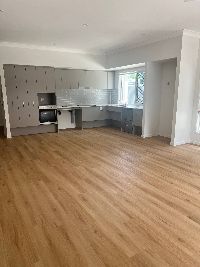 3    Paradise Rd Slacks Creek