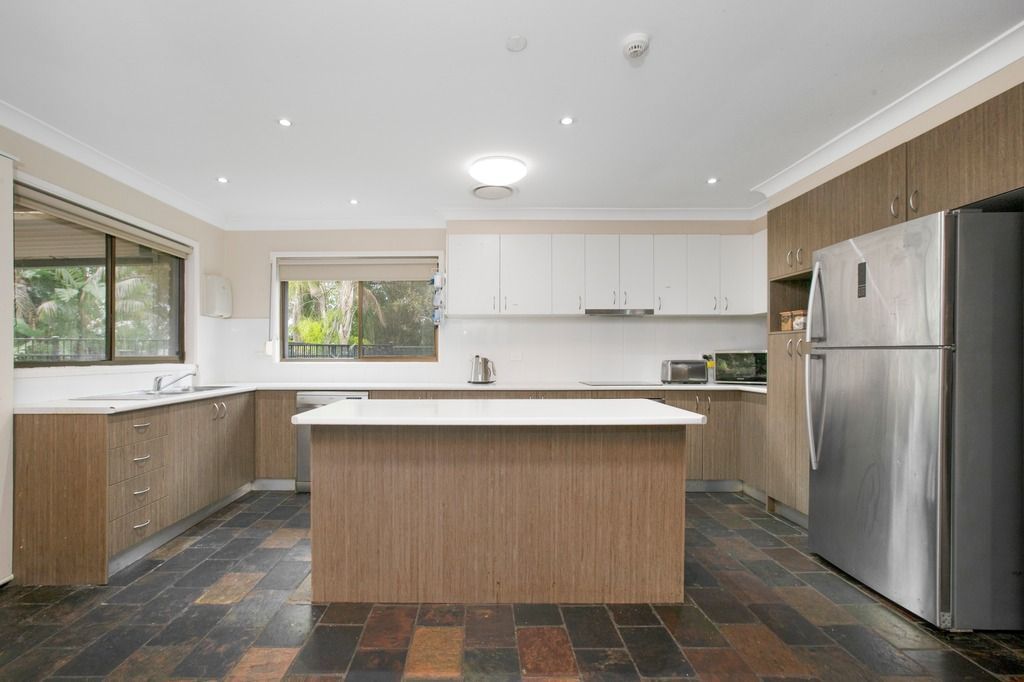 Dural kitchen