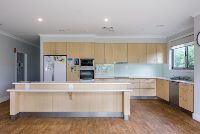 LR holmesville_shared-kitchen