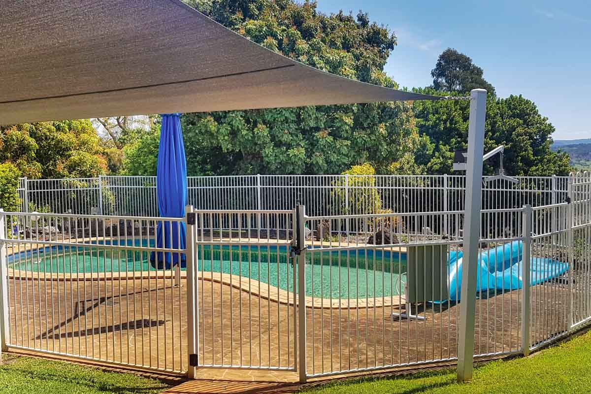2 Pool   Full viewEDIT_Web1200x800