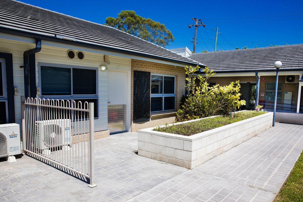 SIL003 LR_Claireville-SharedOutdoor-10