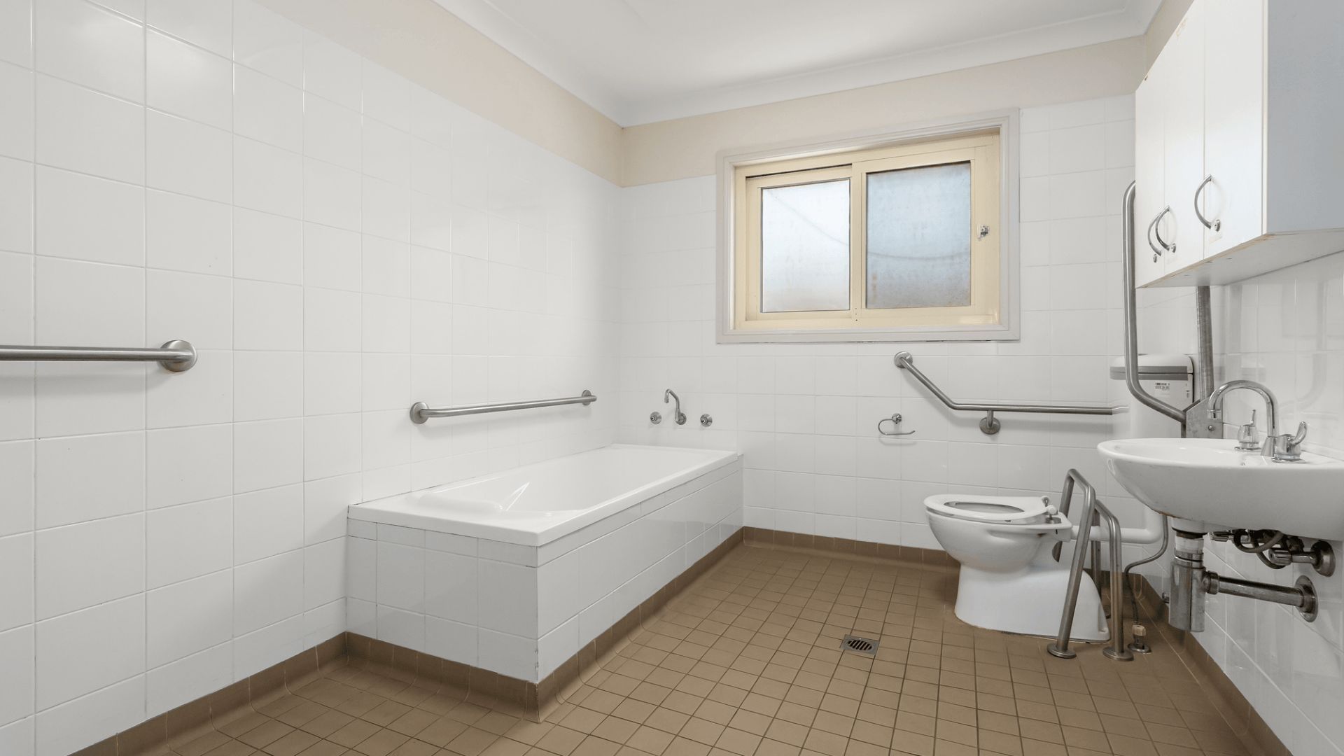 Hornsby Heights_Bathroom2