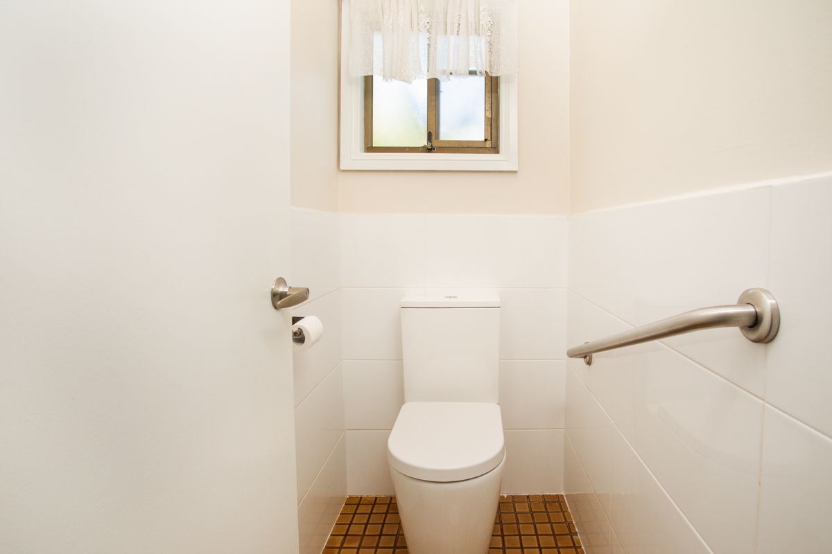 SIL0029 LR_Bilba Crescent, Maryland_ Shared Toilet-6506