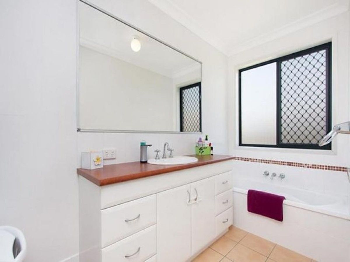 17151947 3_1_240808_023542-w1200-h900