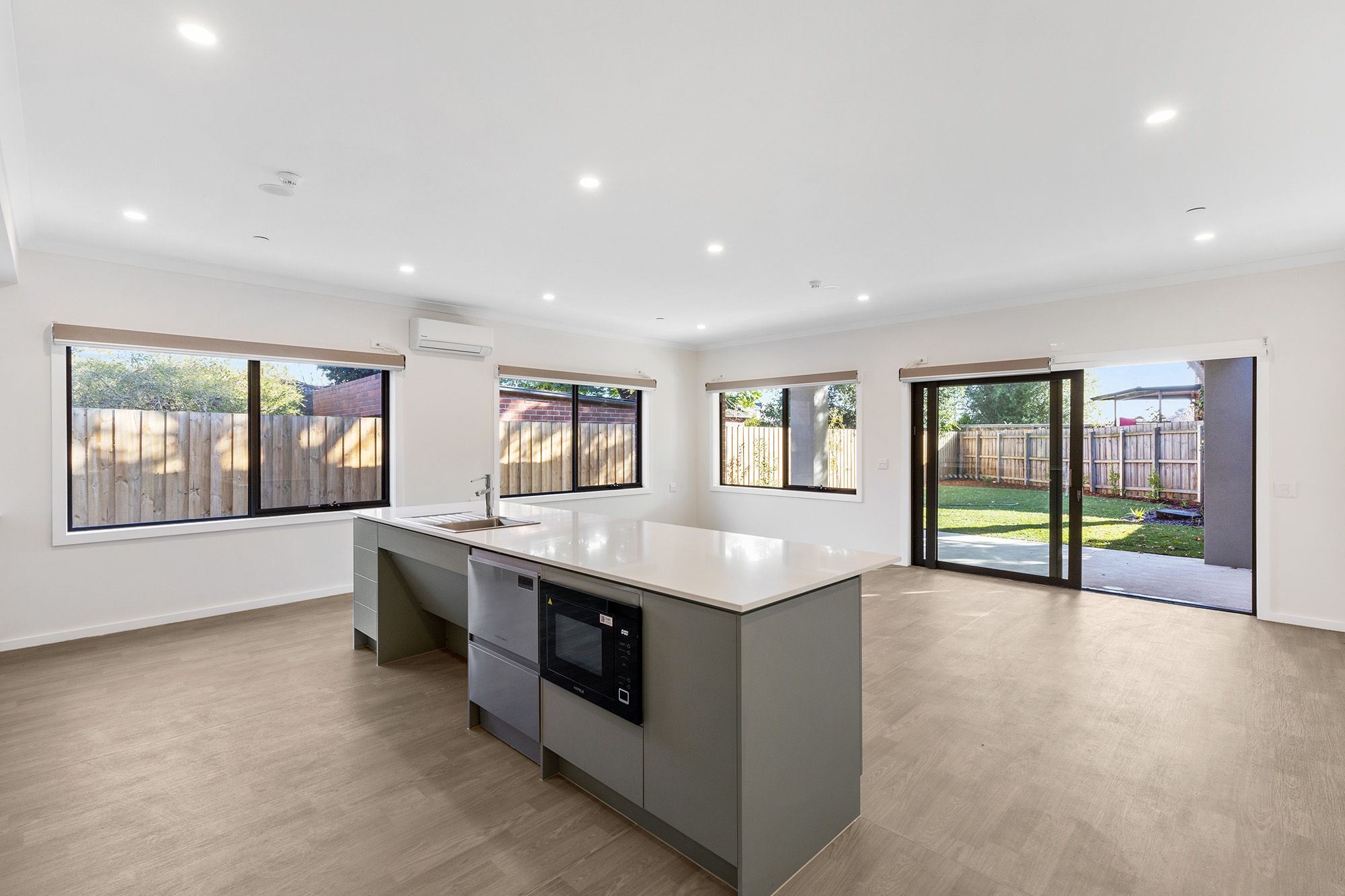 Rowans   Kitchen Living Dining Alfresco LR No Logo