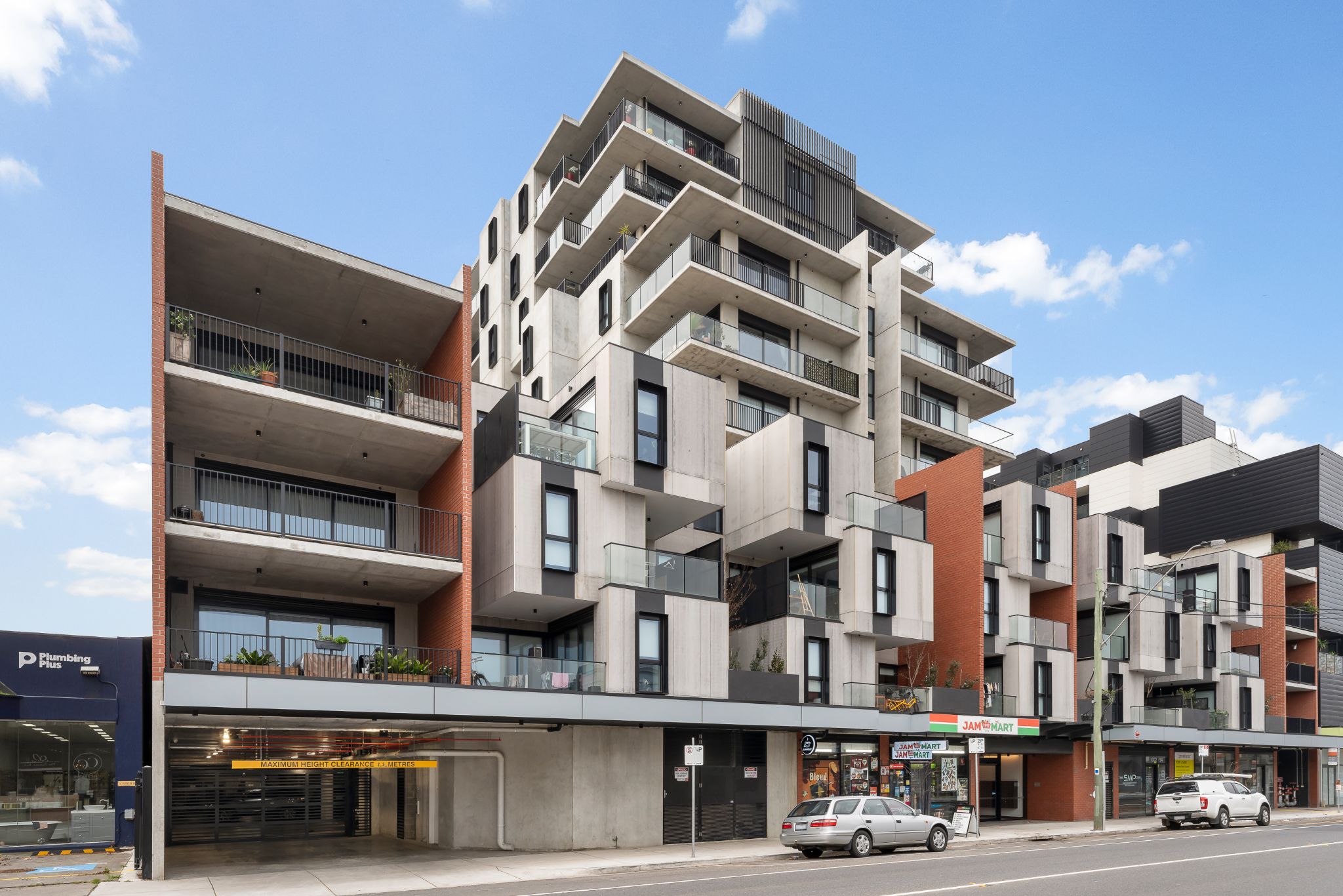 518563 94-96BuckleySt_126