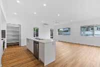 001 Open2view_ID940985-83_Queenstown_Avenue