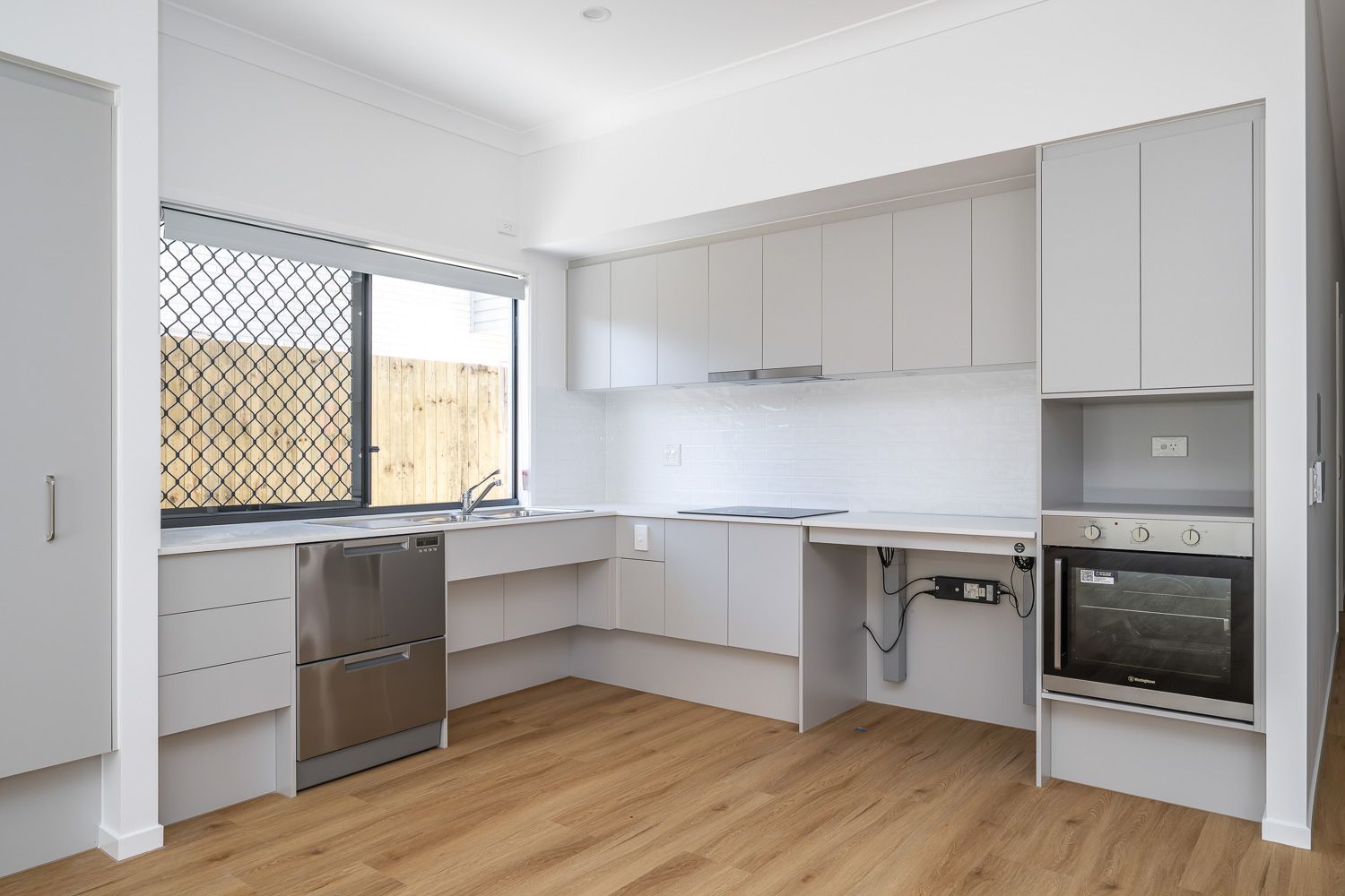 91 Beams Kitchen 2