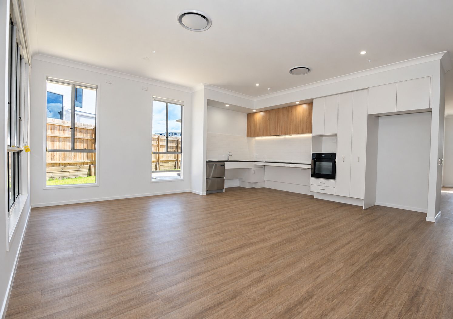 kitchen area-1