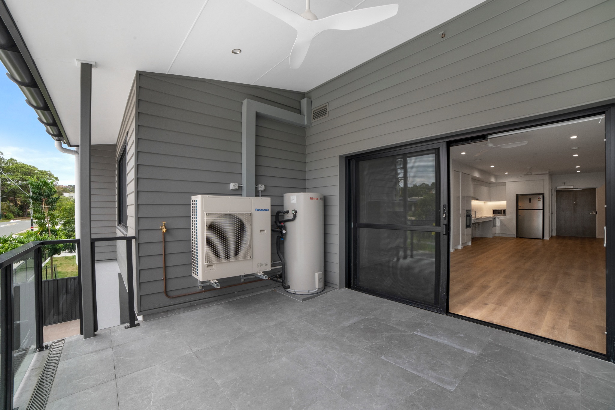 69 Cinderella Drive  Springwood-21