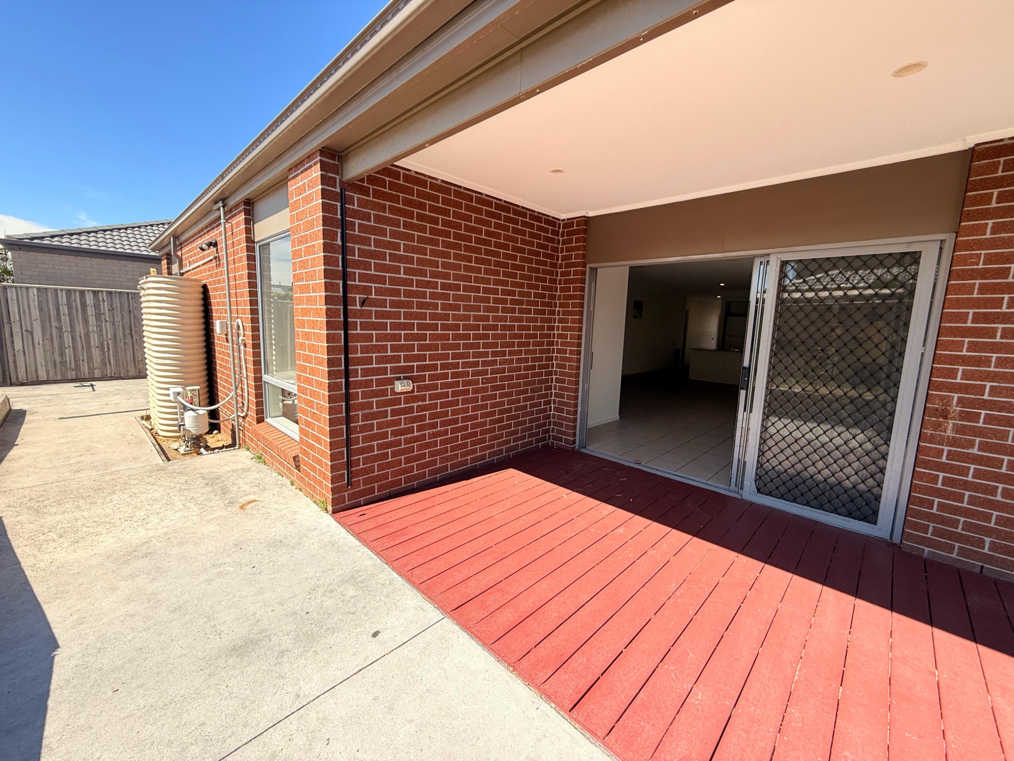 47c2b9b8 f9d9-47e7-9a73-8d822c33adac