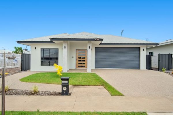 1 7 Leadwort  Court Leben Homes-facade resize