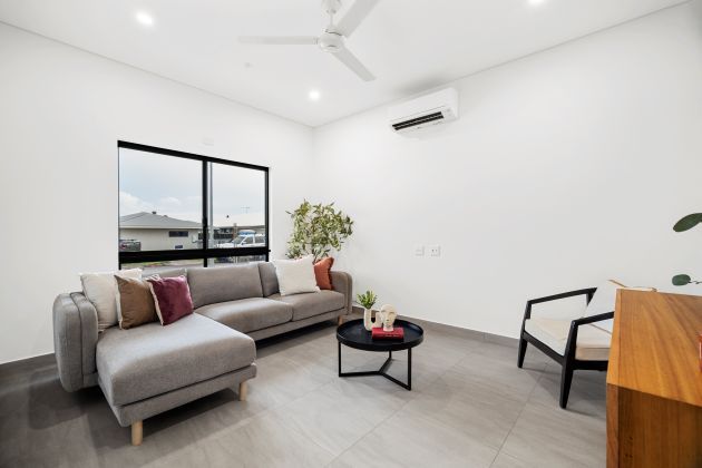 6 7 Leadwort  Court Leben Homes-second-media-living room