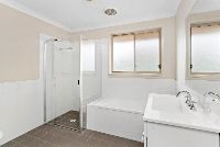 sil woongarrah-bathroom