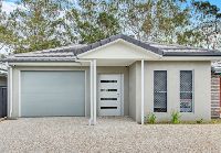 1   Larsen St 20 - Front