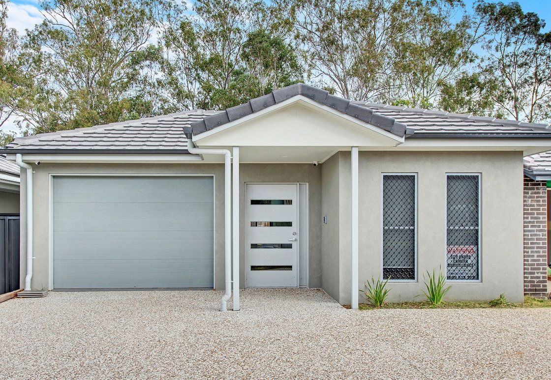 1   Larsen St 20 - Front