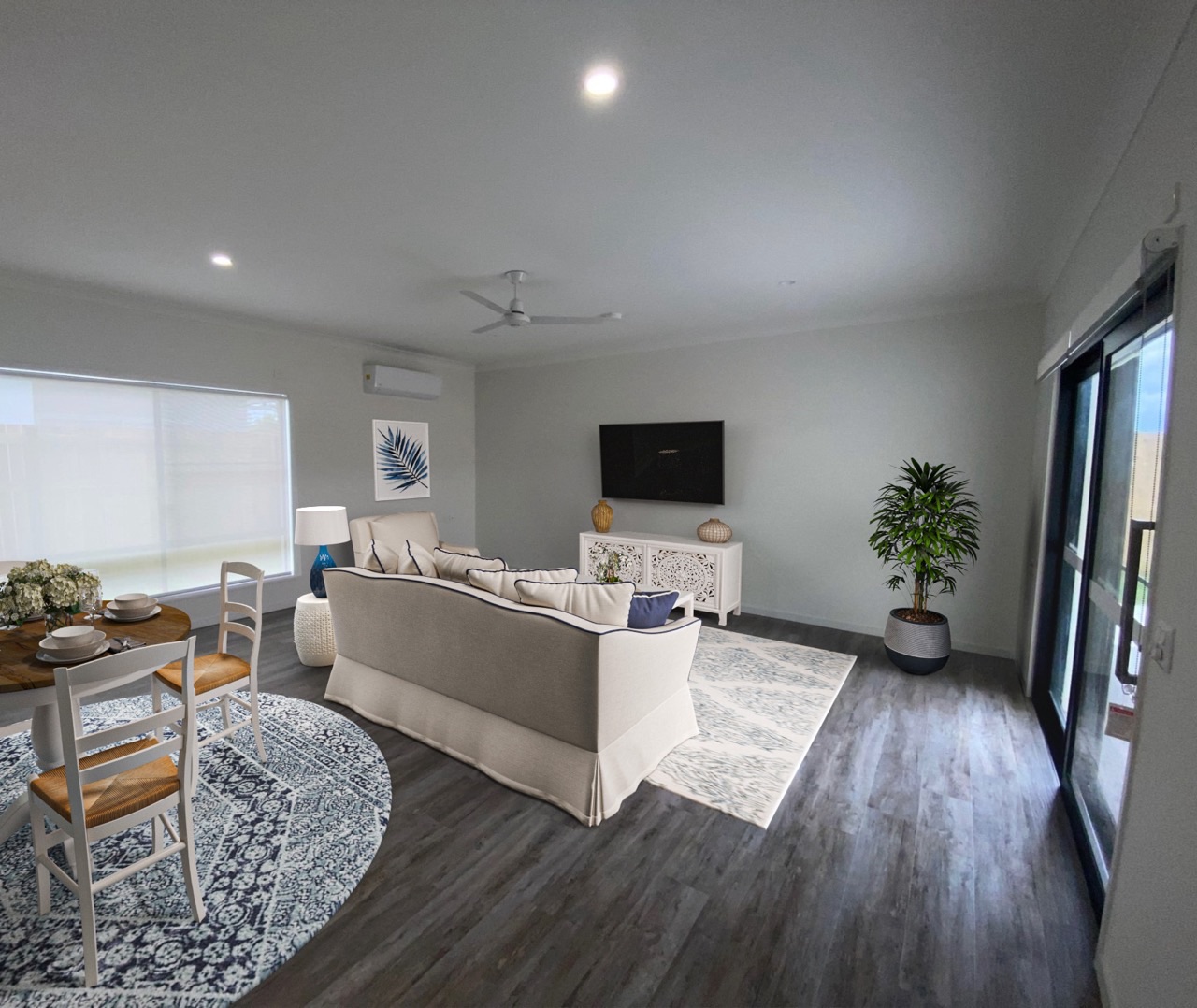 Lounge room Large