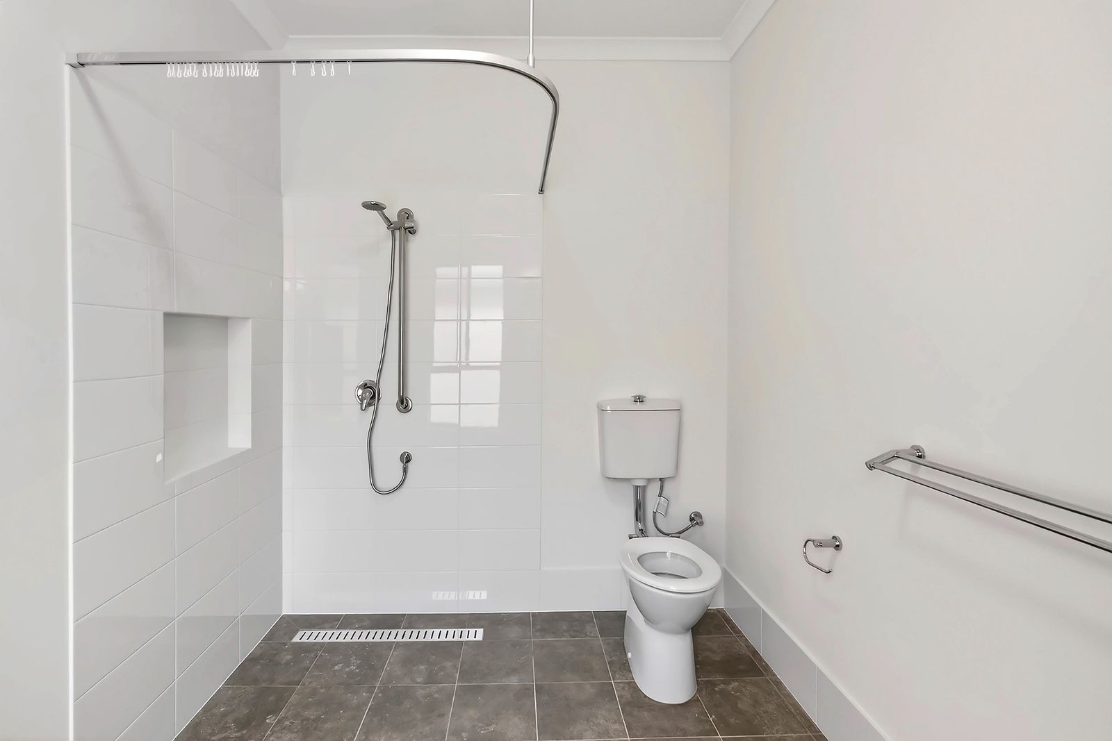 014 Open2view_ID999325-10_Windsor_Way__Waikiki