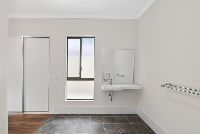 011 Open2view_ID999325-10_Windsor_Way__Waikiki