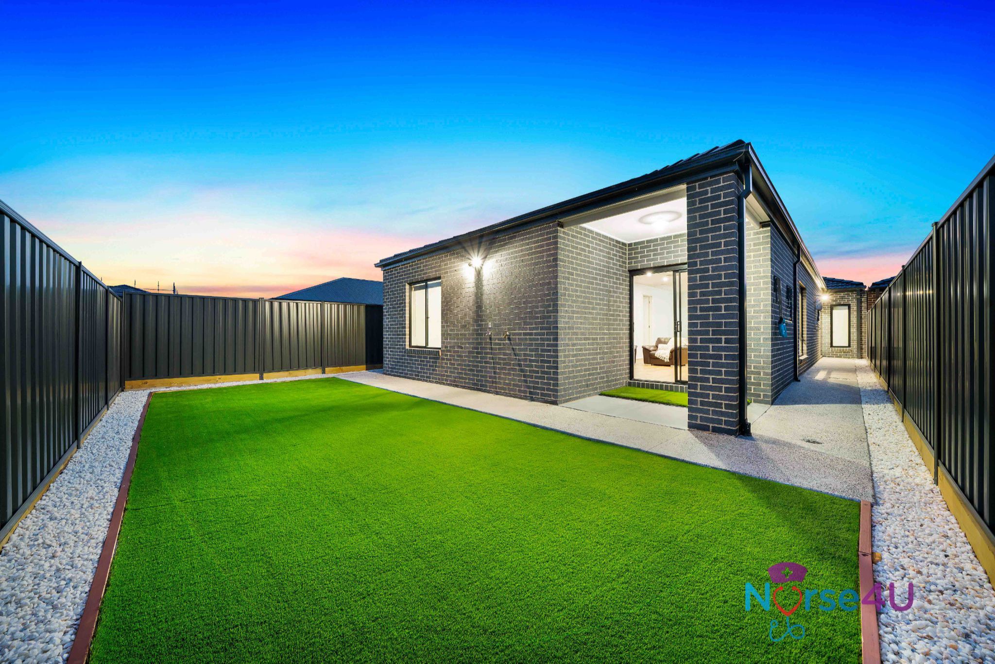 Access to huge outdoor space and backyard