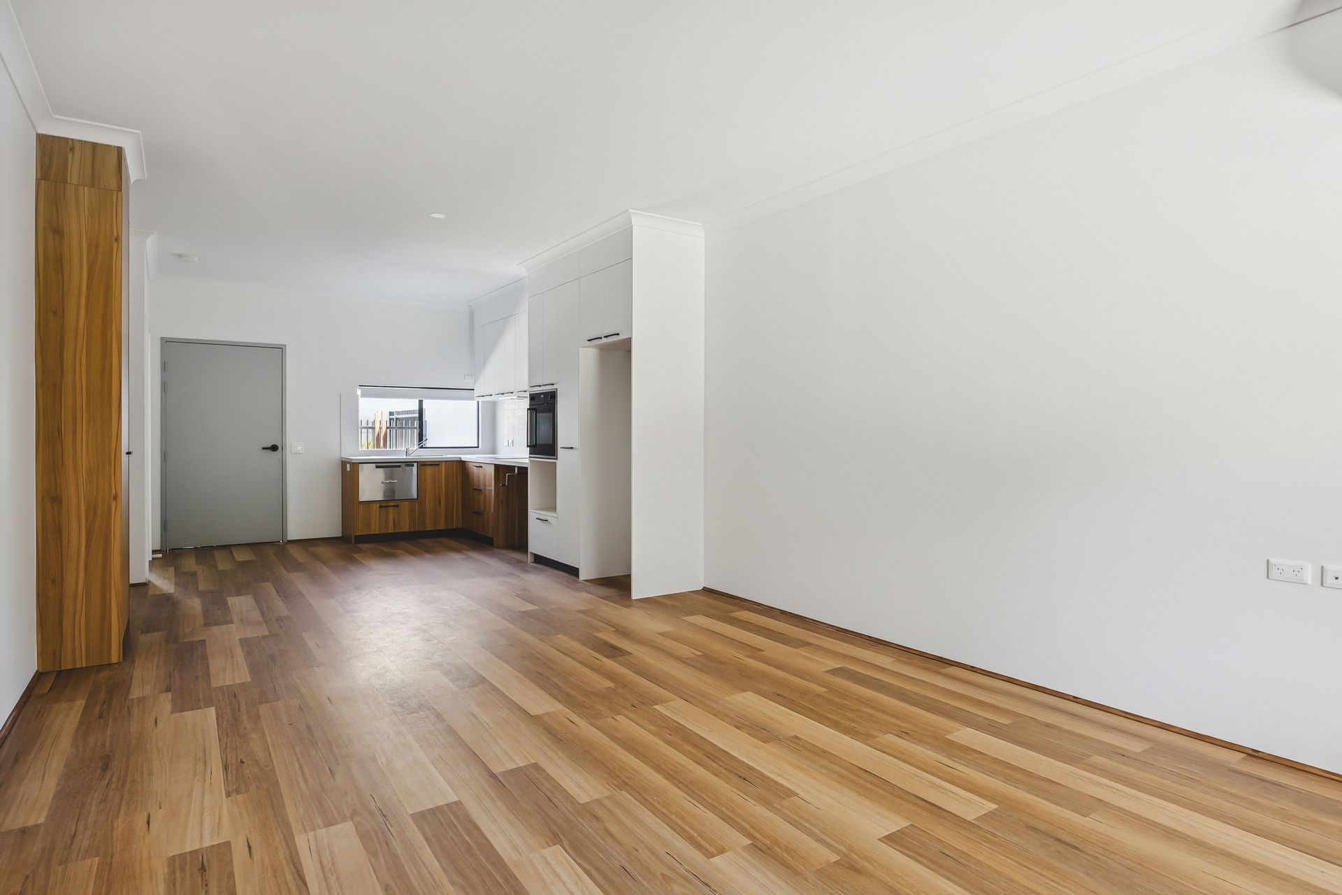 web 2 7-13 Station Street, Gosnells 7