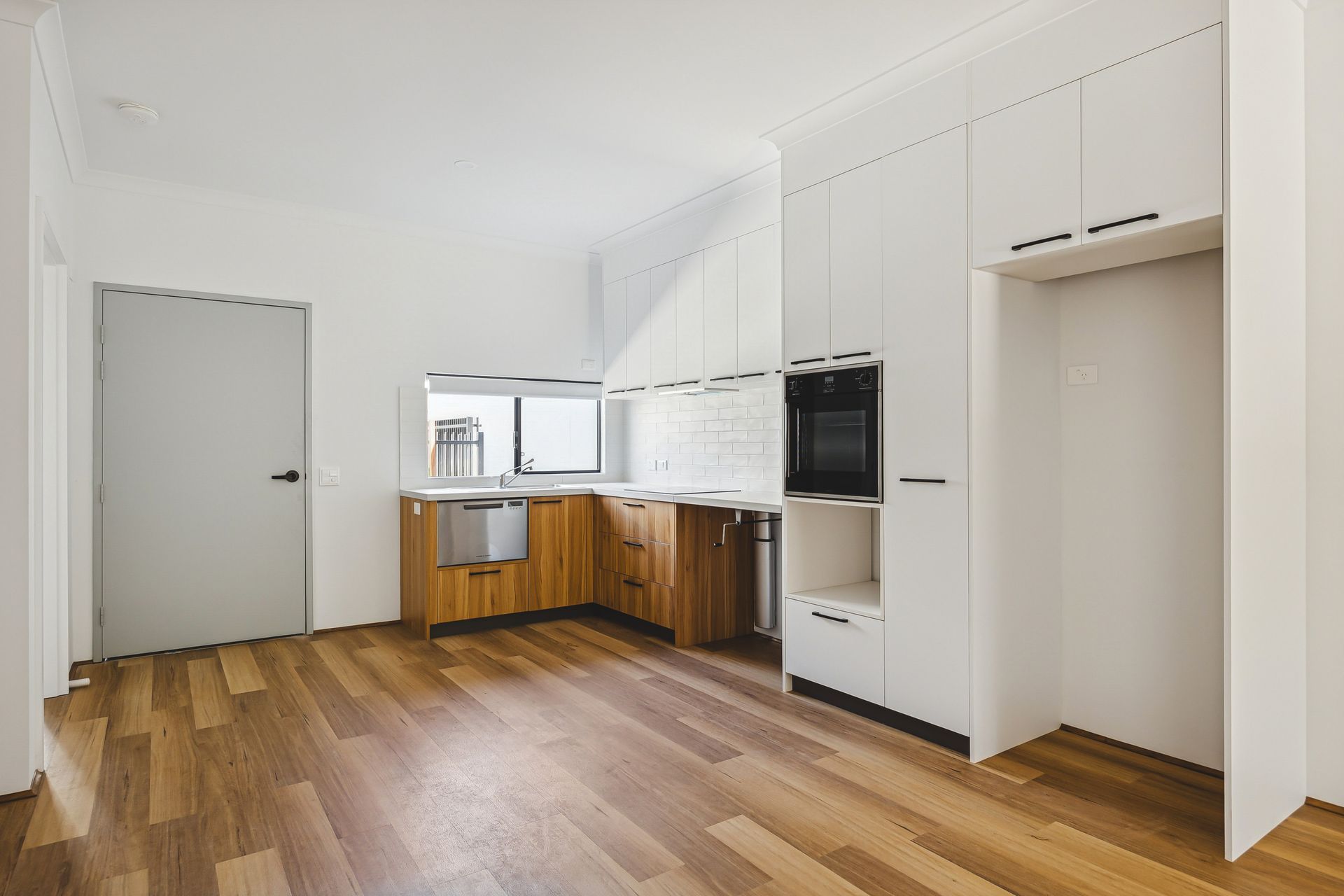 web 2 7-13 Station Street, Gosnells 9