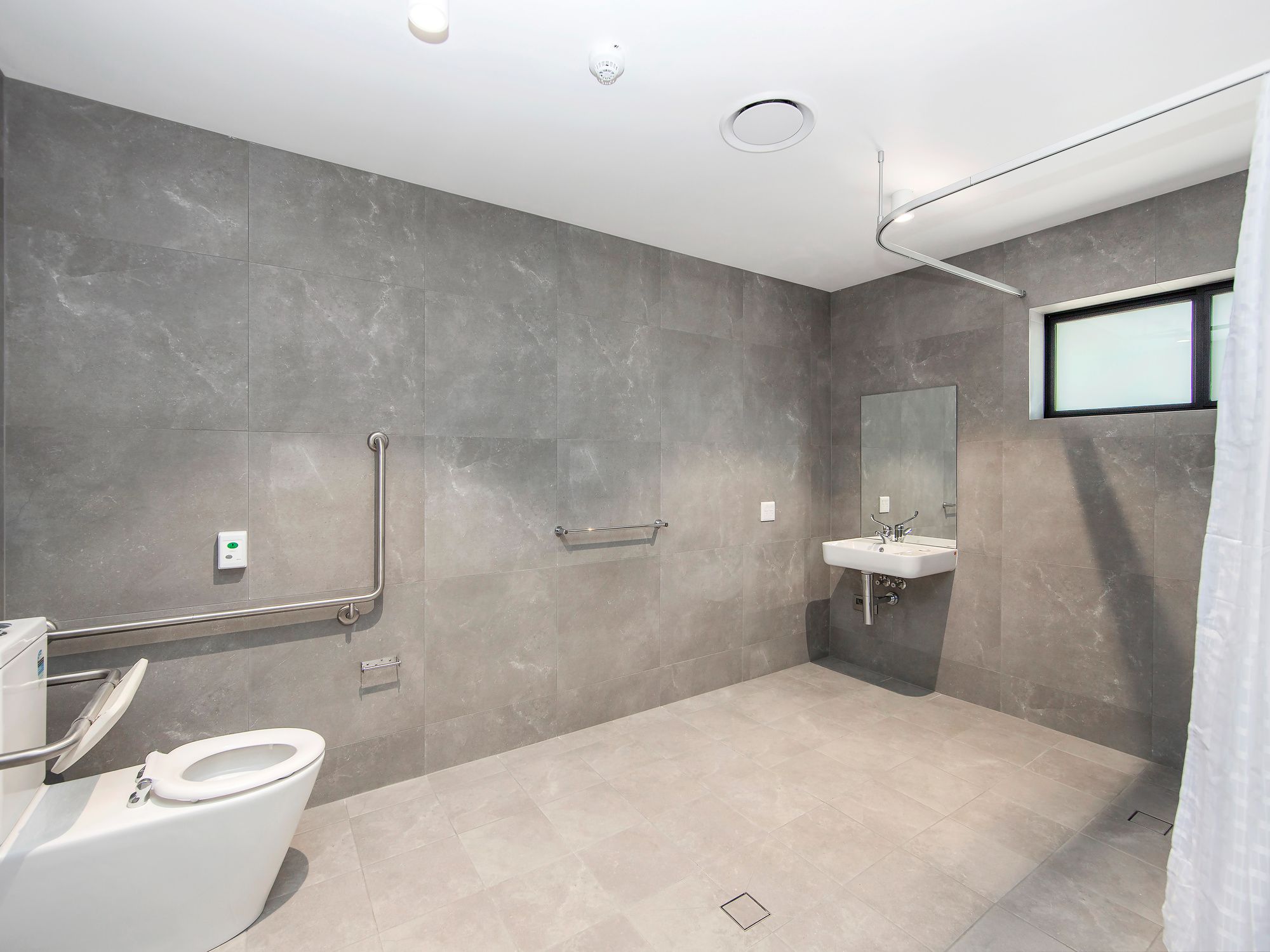 006 Open2view_ID879397-15_Lawson_Street