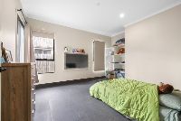 6   Ludwig St 4 - bed 1