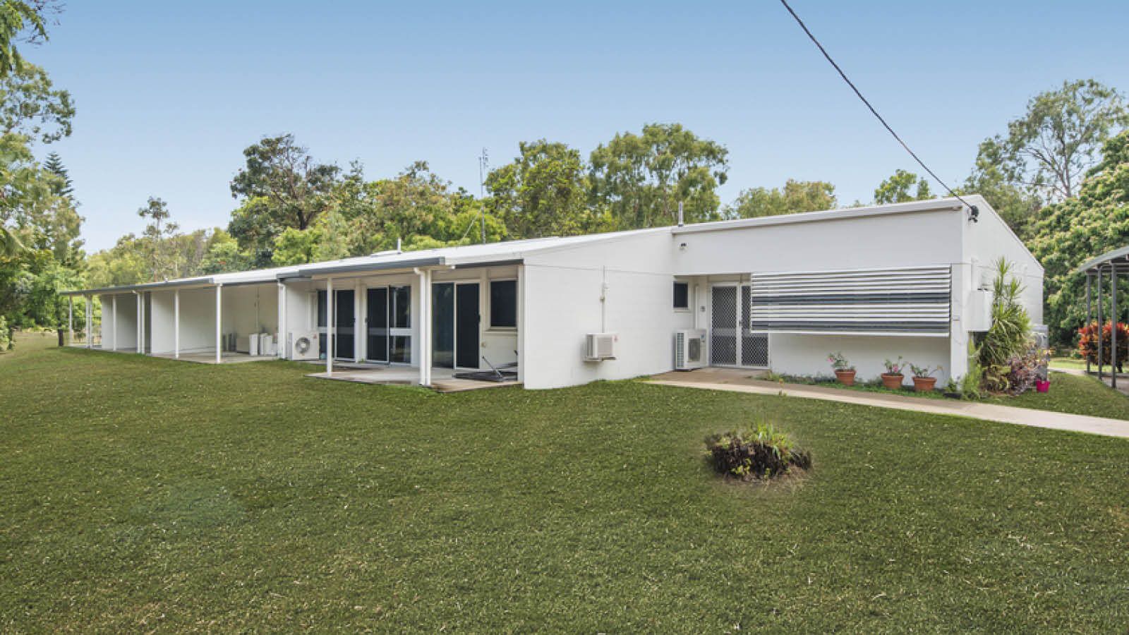 Forrest Beach-dax40331P-accommodation-01-l