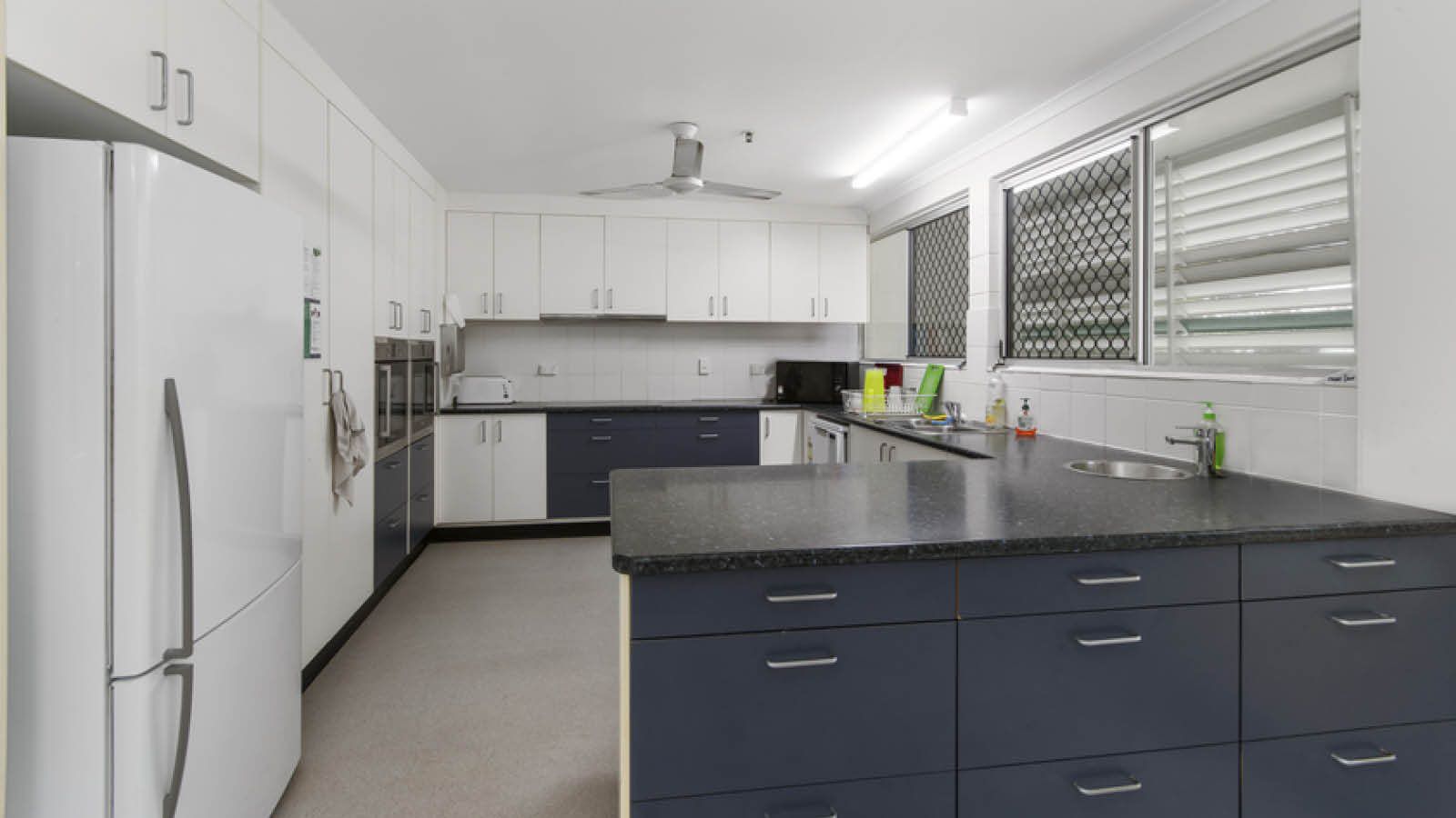 Forrest Beach-dax40331P-accommodation-03-l