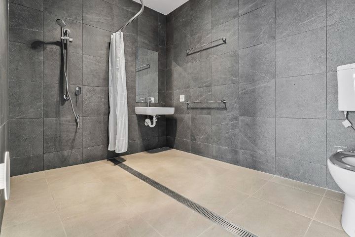 PROFESSIONAL PHOTO   LOW RES  12 02.05.2025