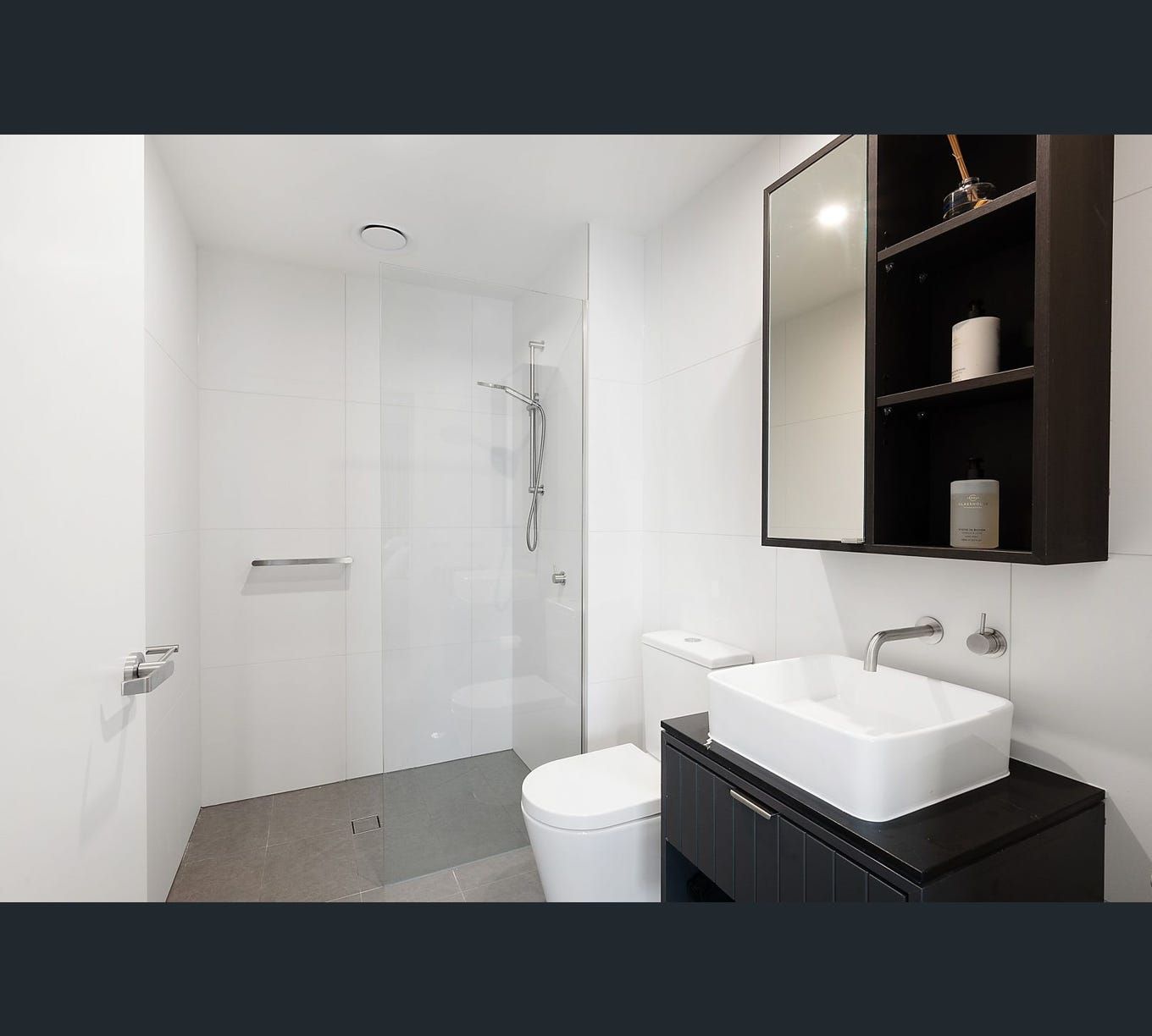 image  7)