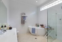 Main bathroom