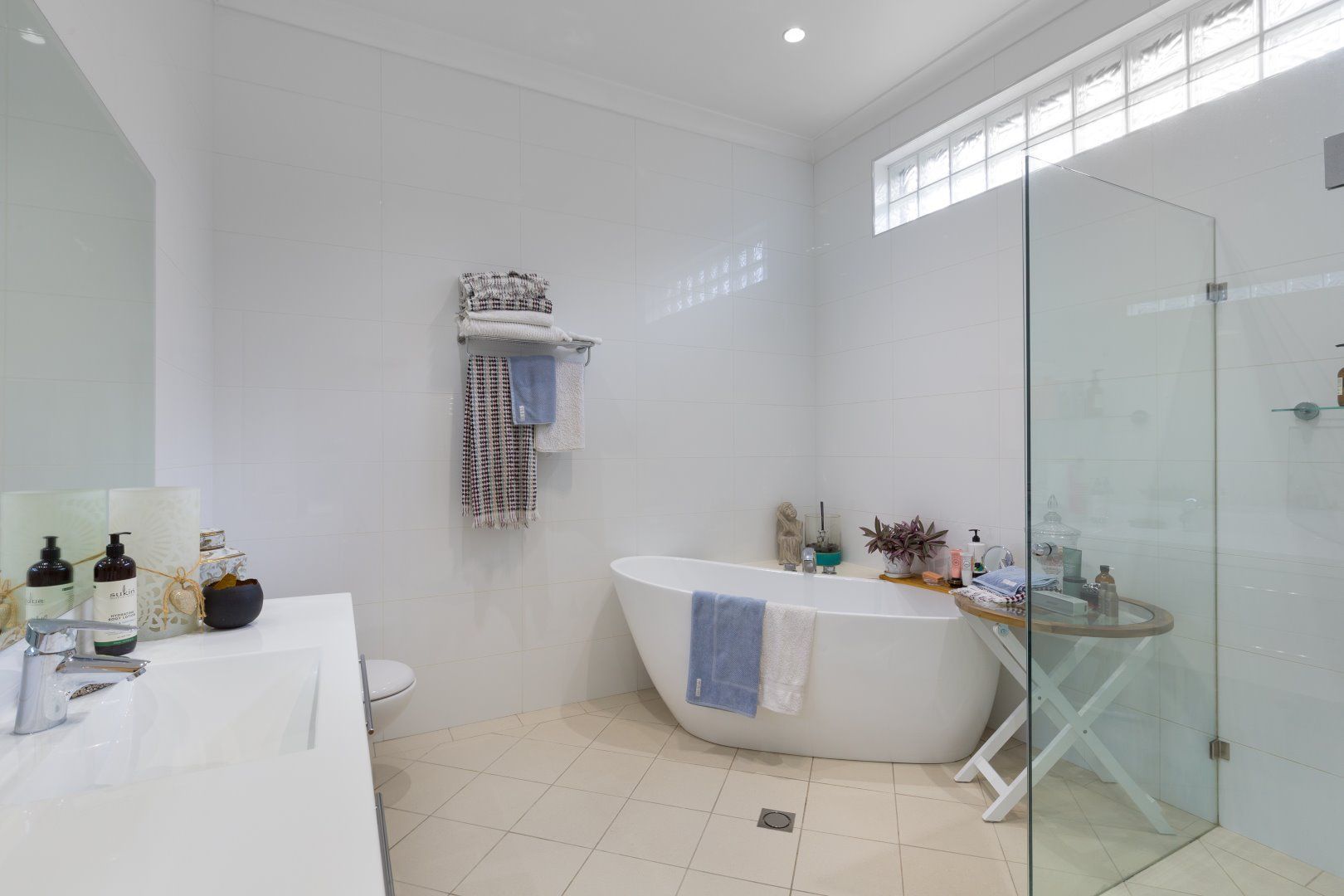 Main bathroom
