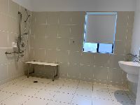 Roxburgh Park   Bathroom