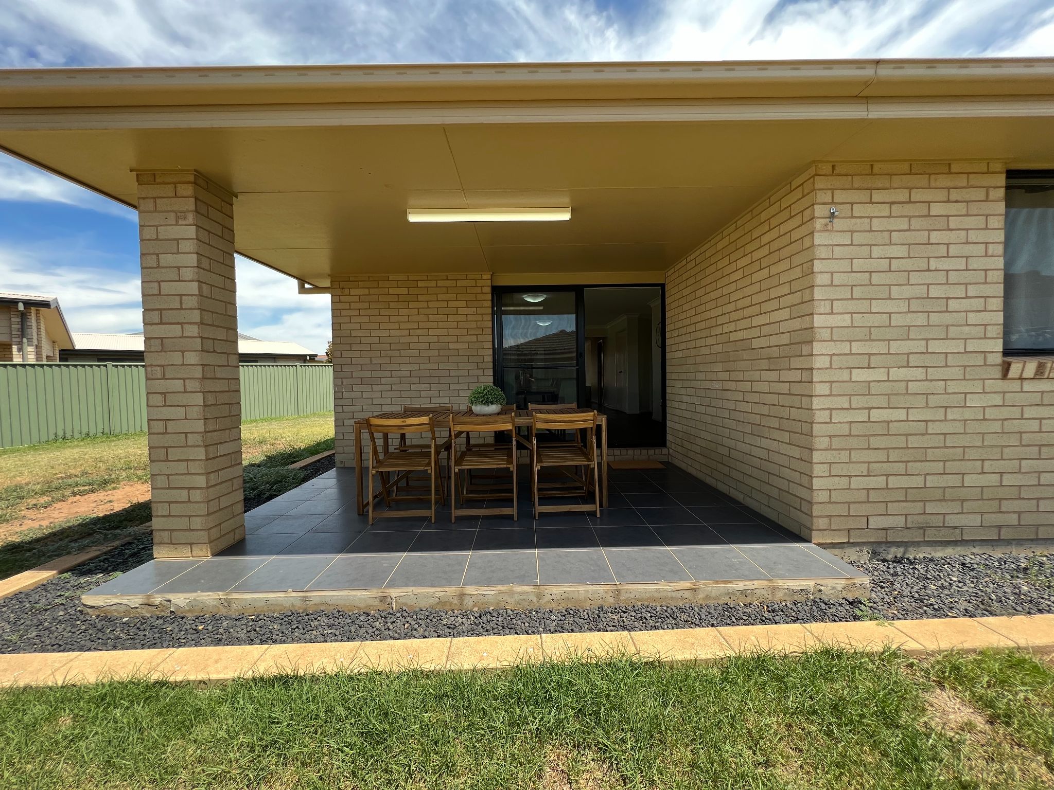 3E87BF92 D13A-44DC-8069-4F4DB276E8FD