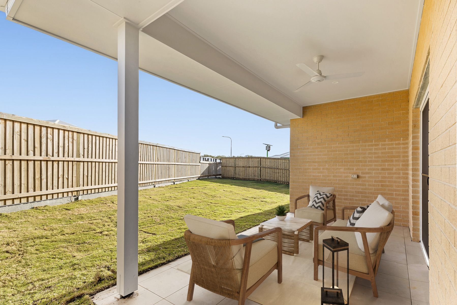 1 Halifax st Redland Bay Qld    2HPS + OOA House (24)